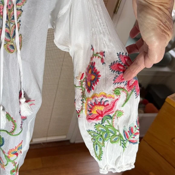 NWT! Retail $295 Johnny Was Ivory Blouse with Colorful Embroidery - Picture 8 of 10